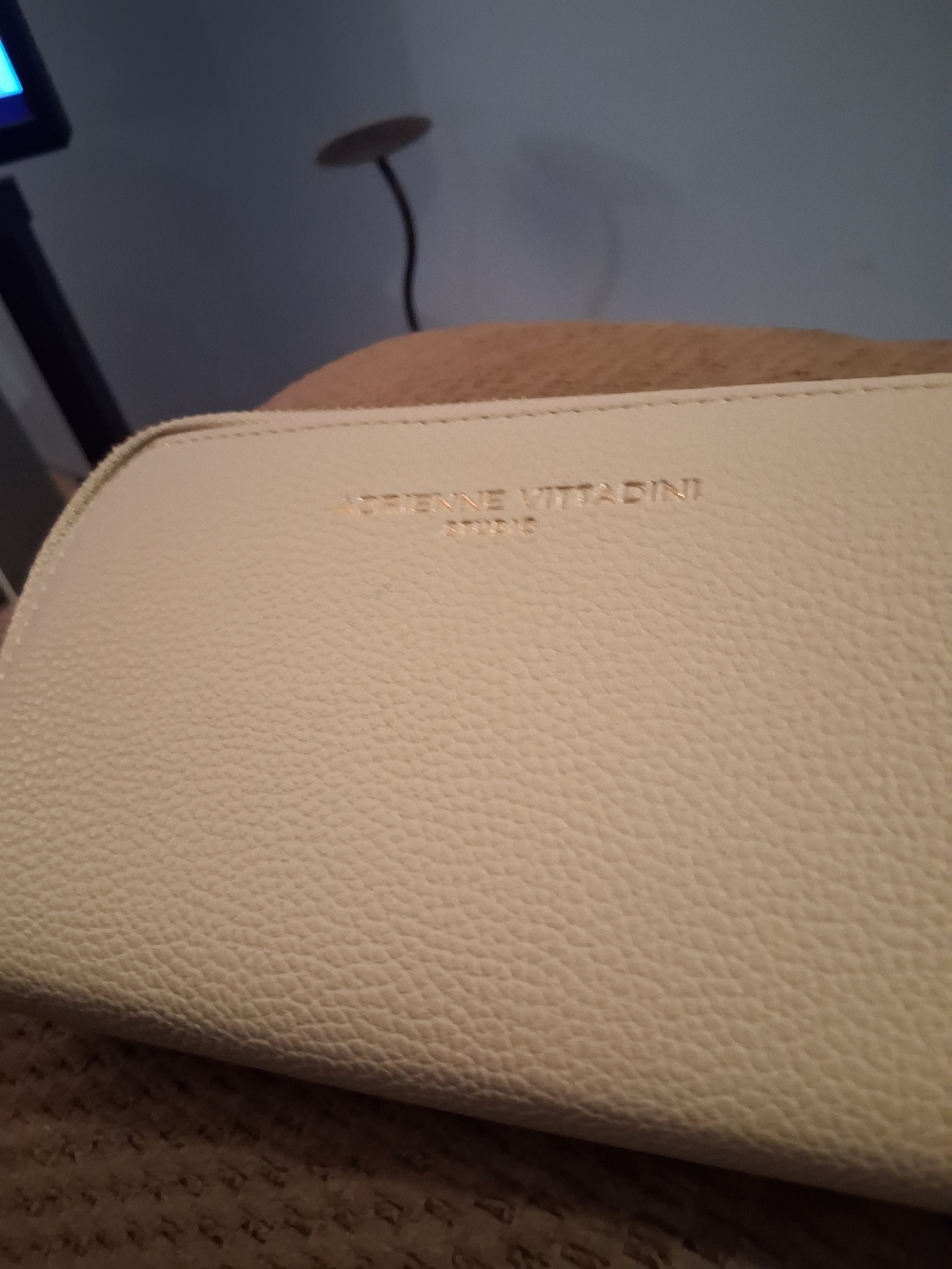 Adrienne  Vittadini Cream Studio Womens Wallet includes Built In Phone Charger